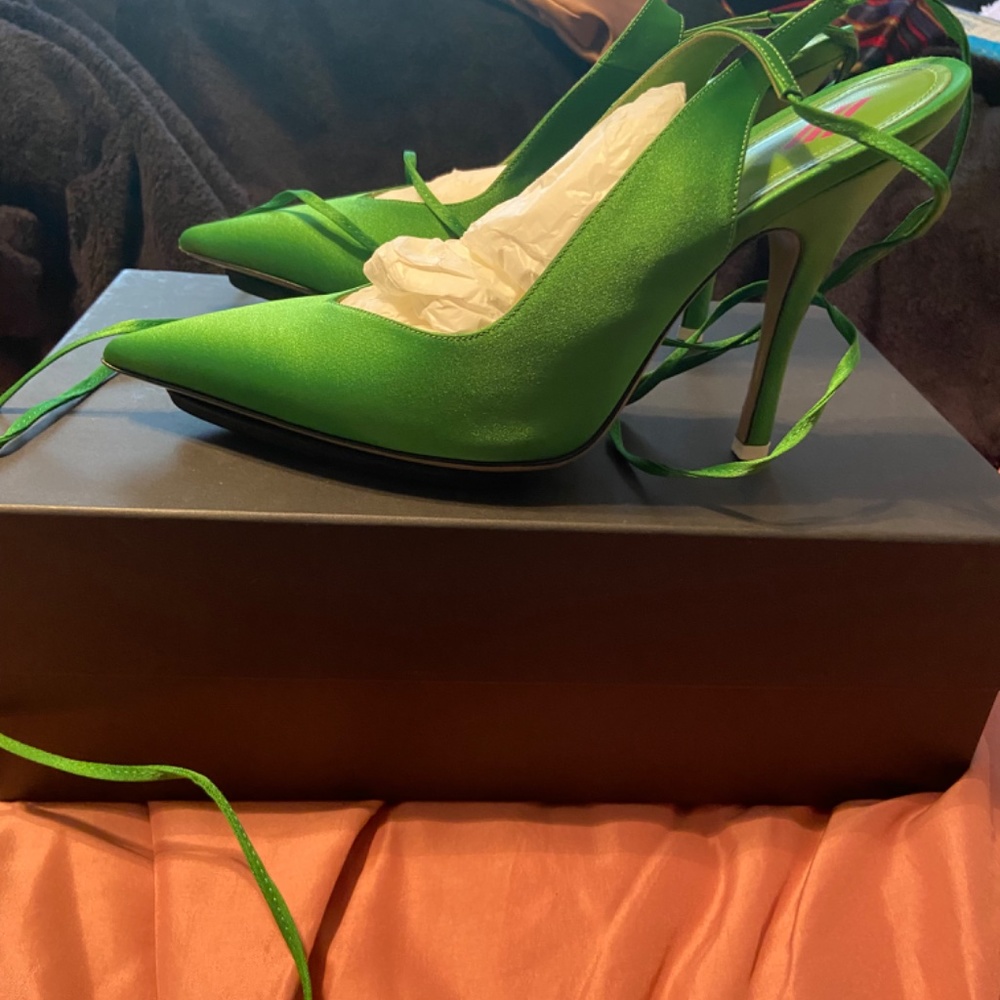 GREEN THE ATTICO PUMP - Picture 2 of 6